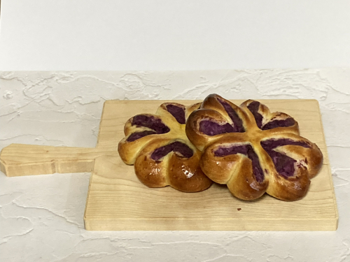 紫芋のパン